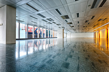 Image showing Large modern empty floor