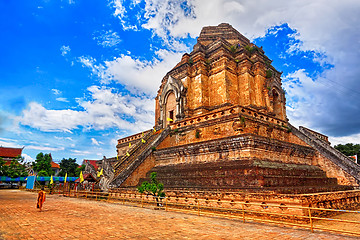 Image showing chedi luang temple in chiang mai 