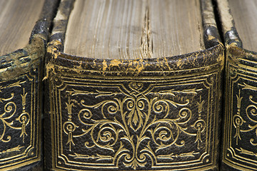 Image showing Old books on shelf