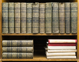 Image showing Old books on shelf