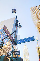Image showing Fifth avenue sign