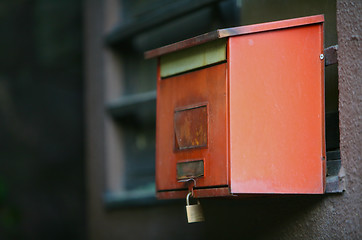 Image showing Red postbox 