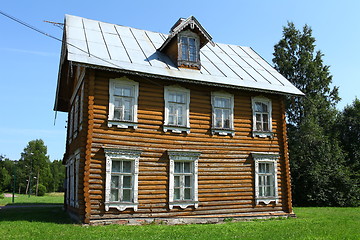 Image showing log house