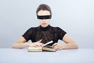 Image showing Blind reader