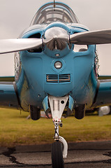 Image showing front of an airplane propeller