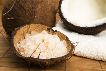 Image showing coco bath. coconut with sea salt