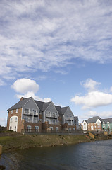 Image showing Homes  by the lake