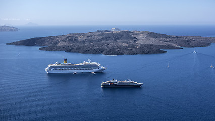 Image showing  volcanic island and  cruise ships