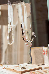 Image showing beautiful romantic jewelry accessory decorative in shop window