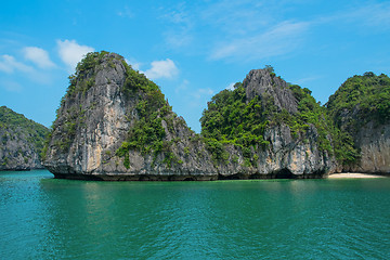 Image showing Mountain island and lonely beach in Halong Bay