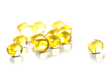 Image showing yellow gelatin pills 