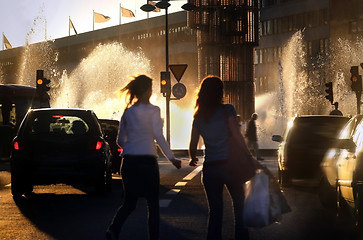 Image showing Young people crossing street