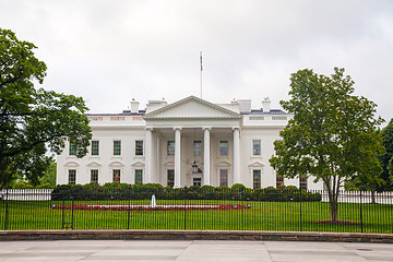 Image showing The White House building in Washington, DC