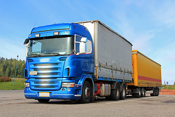 Image showing Blue Truck with Semi Trailer