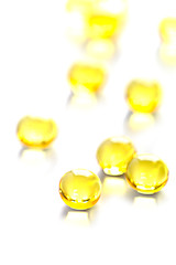 Image showing yellow gelatin pills 