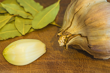 Image showing red garlic of France