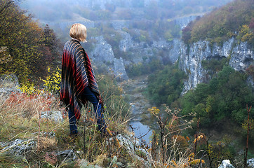 Image showing Lady on the Edge of Emen Canyon