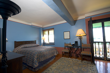 Image showing luxury hotel suite