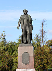 Image showing The monument to the great Russian painter Repin