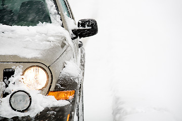 Image showing SUV in snow