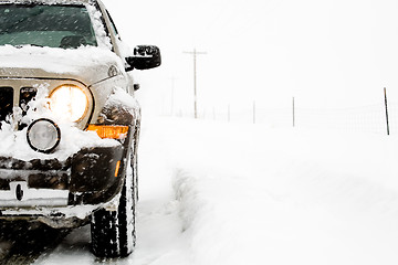 Image showing SUV in snow