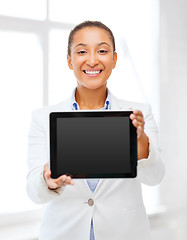 Image showing businesswoman with tablet pc in office