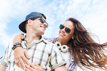 Image showing teenagers having fun outside