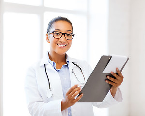 Image showing african female doctor in hospital