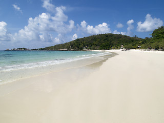 Image showing Empty, white beach