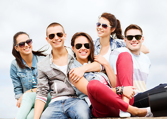 Image showing group of teenagers hanging out