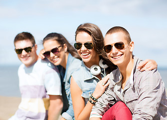 Image showing group of teenagers hanging out