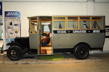 Image showing Old bus