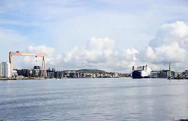 Image showing Bridge over river