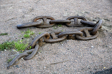 Image showing chain in the harbour