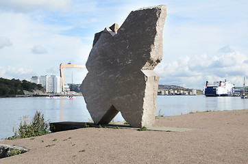 Image showing Monument in harbour