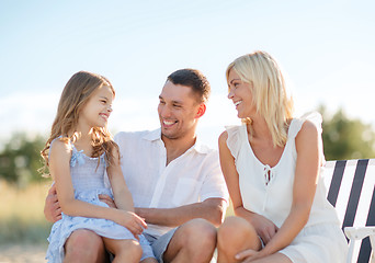 Image showing happy family having a picnic