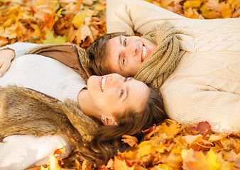 Image showing romantic couple in the autumn park