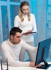 Image showing woman and man with computer in the lab