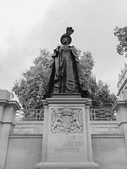 Image showing George and Elizabeth monument London