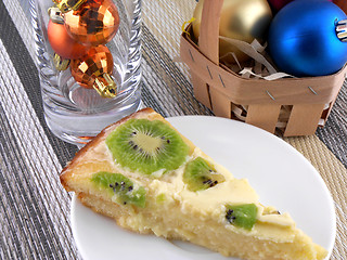 Image showing kiwi tasty cake with christmas balls set