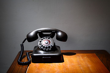 Image showing Old phone