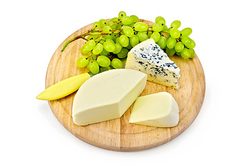 Image showing Cheese blue and suluguni with grapes