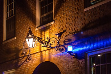 Image showing Alleyway by night