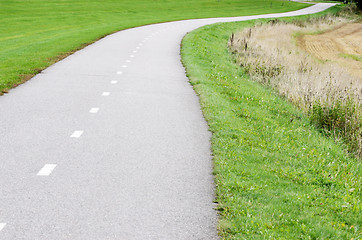 Image showing empty asphalt bike path 