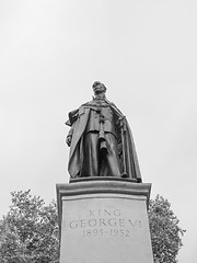 Image showing George and Elizabeth monument London