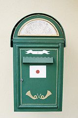 Image showing Ancient green mail box a close up