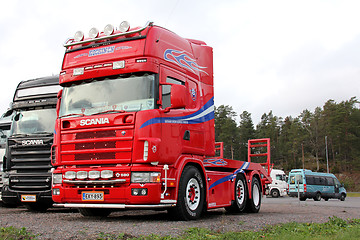 Image showing Bright Red Scania 580 V8 Truck