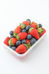 Image showing Berry mix healthy lunch box