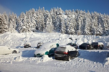 Image showing Winter parking