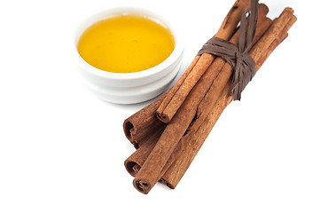 Image showing cinnamon and honey